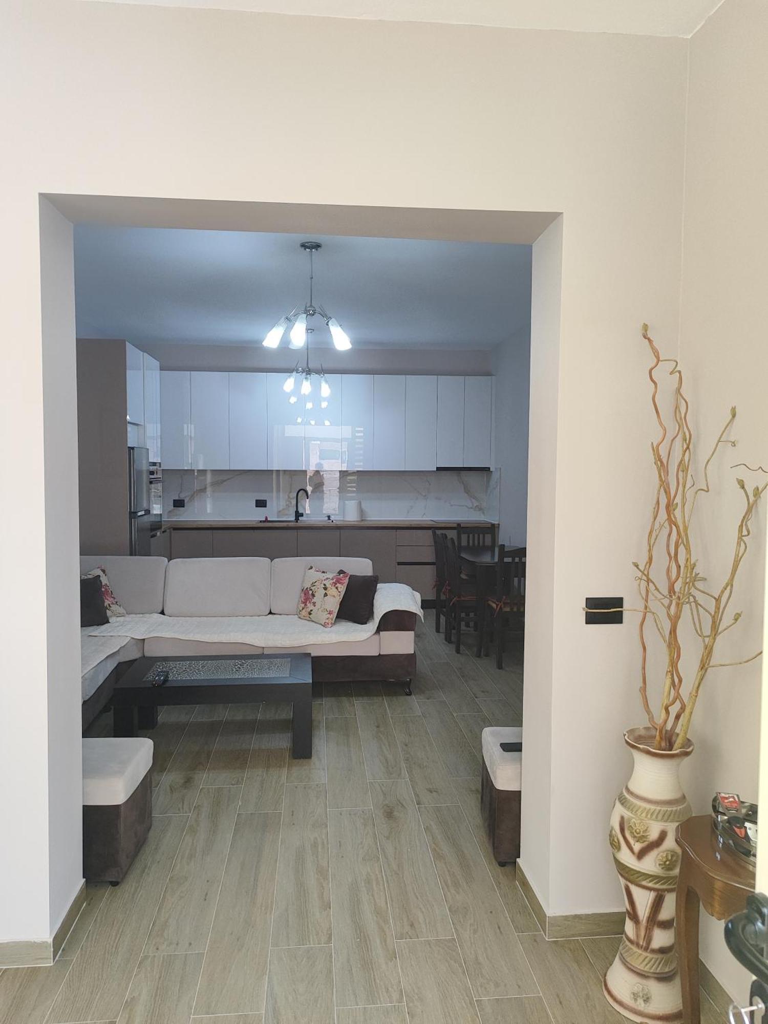 Large Apartment Vlorë Exterior foto