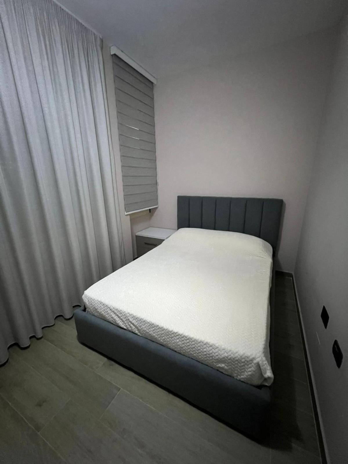 Large Apartment Vlorë Exterior foto